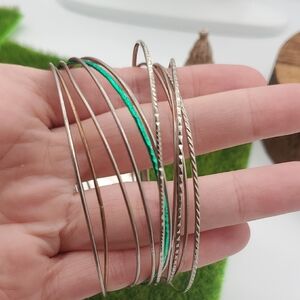 Silver Tone  and Green Bangle Set B3019‎